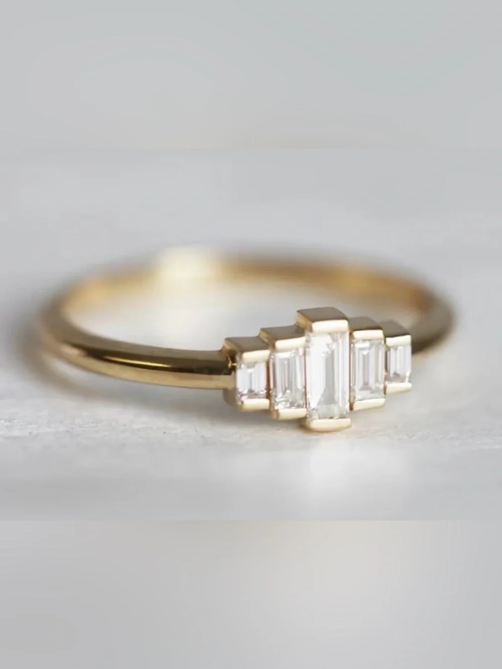 N/A gold tone